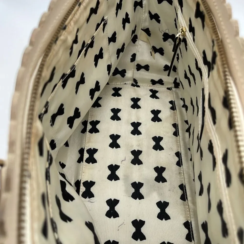 Kate Spade ♠️ Scallop Satchel 100% Leather